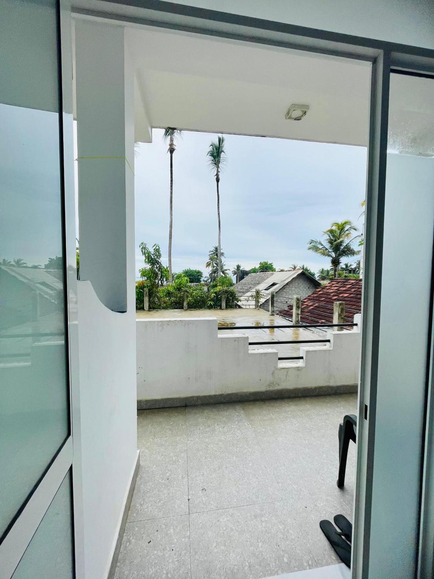 Moon Light Guest Bed & Breakfast Mirissa Luaran gambar