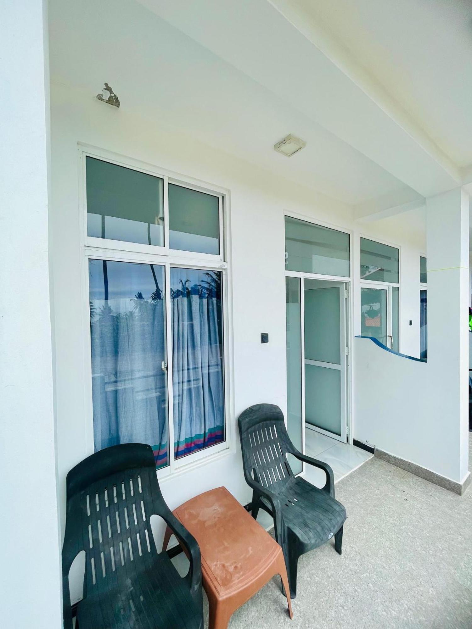 Moon Light Guest Bed & Breakfast Mirissa Luaran gambar