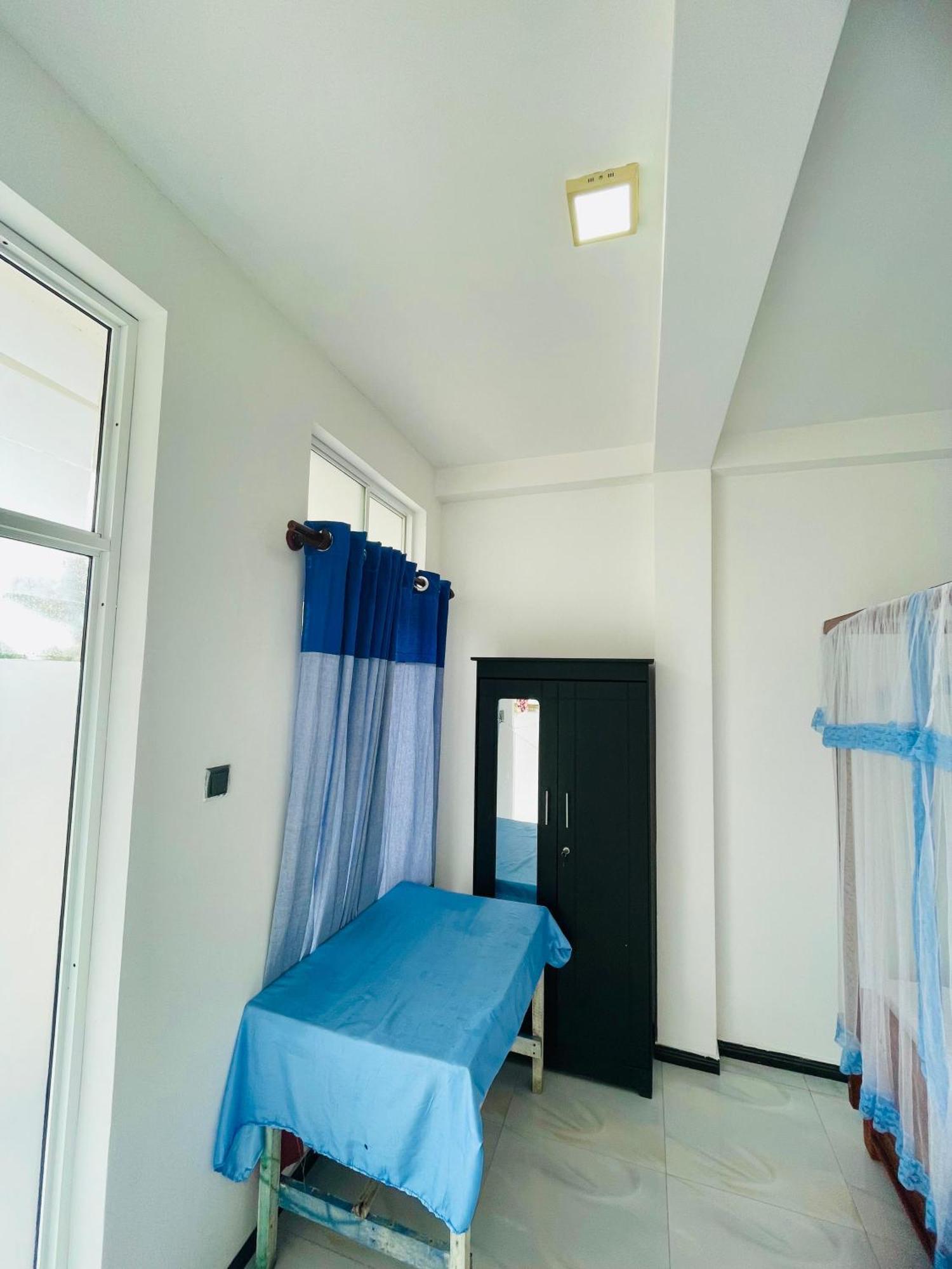 Moon Light Guest Bed & Breakfast Mirissa Luaran gambar