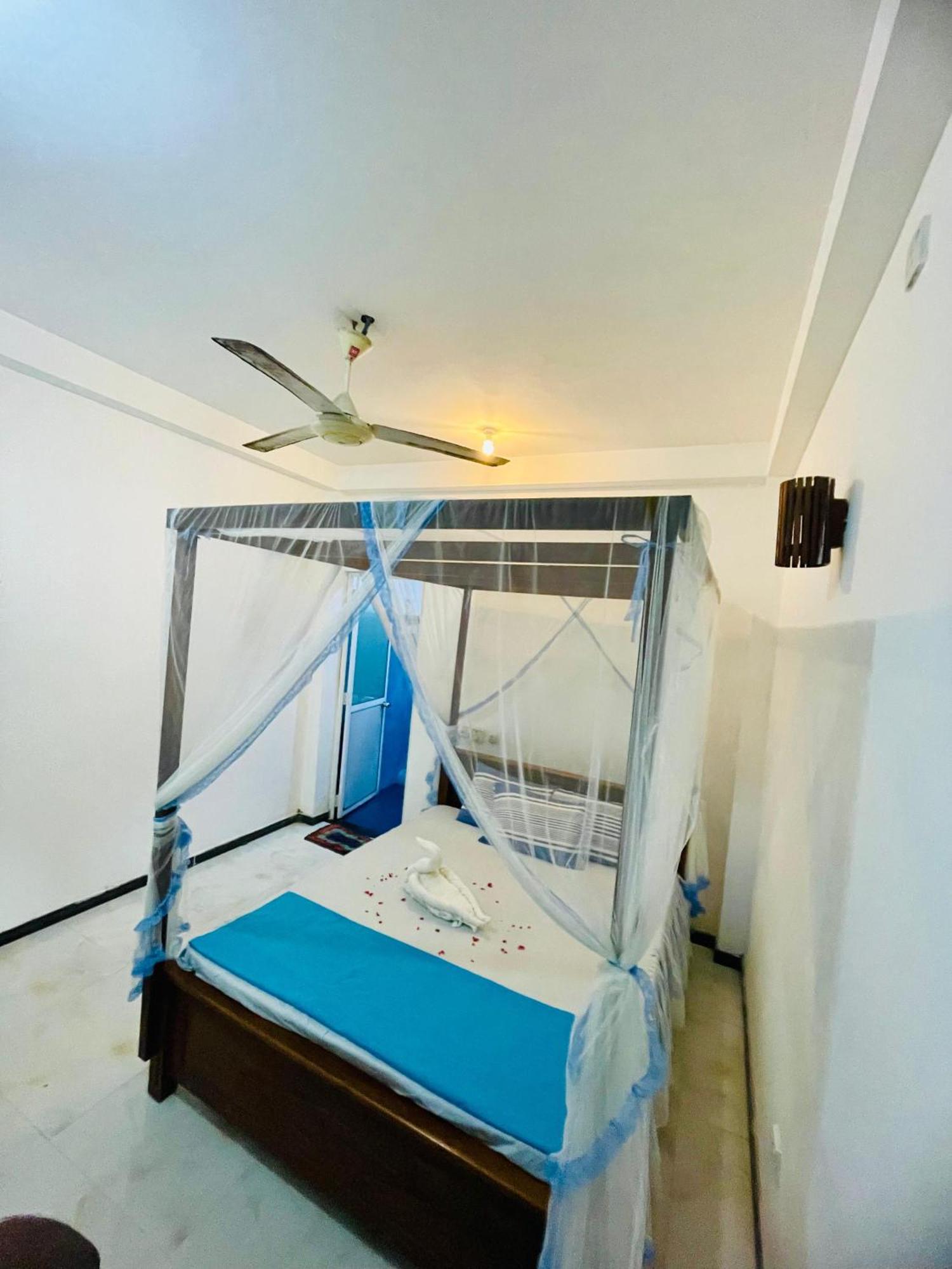 Moon Light Guest Bed & Breakfast Mirissa Luaran gambar