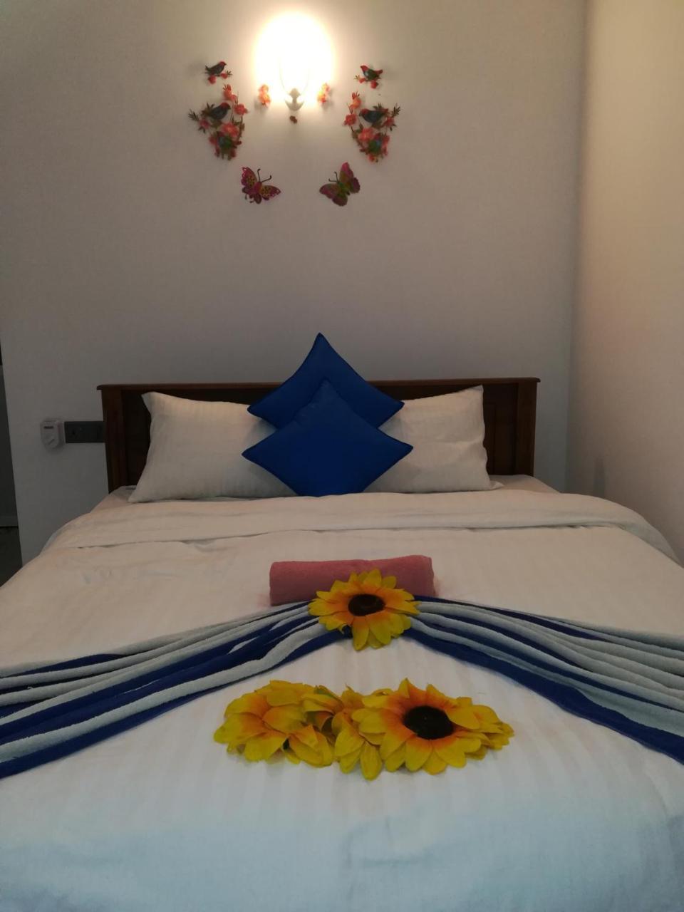 Moon Light Guest Bed & Breakfast Mirissa Luaran gambar